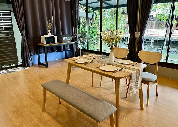 Kirin Riverside With Ac, Wifi In *