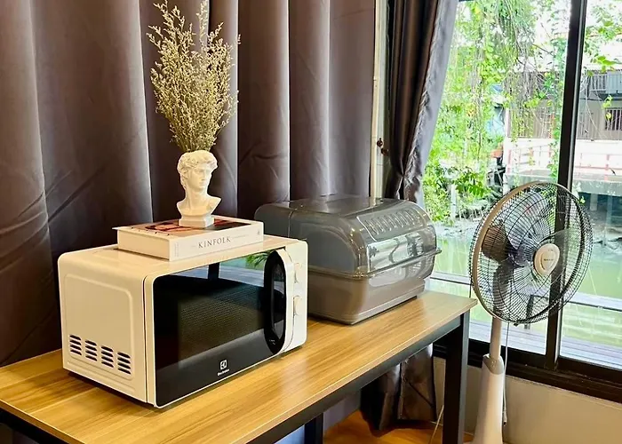 Chalet Kirin Riverside With Ac, Wifi In *